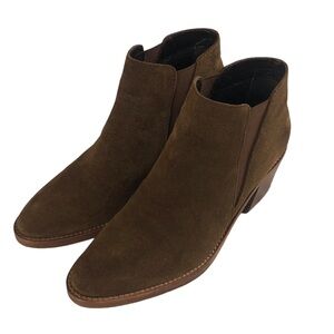 Women's Made In Italy Aquatalia Lilianne Brown Suede Waterproof Boots. Size 8.5.